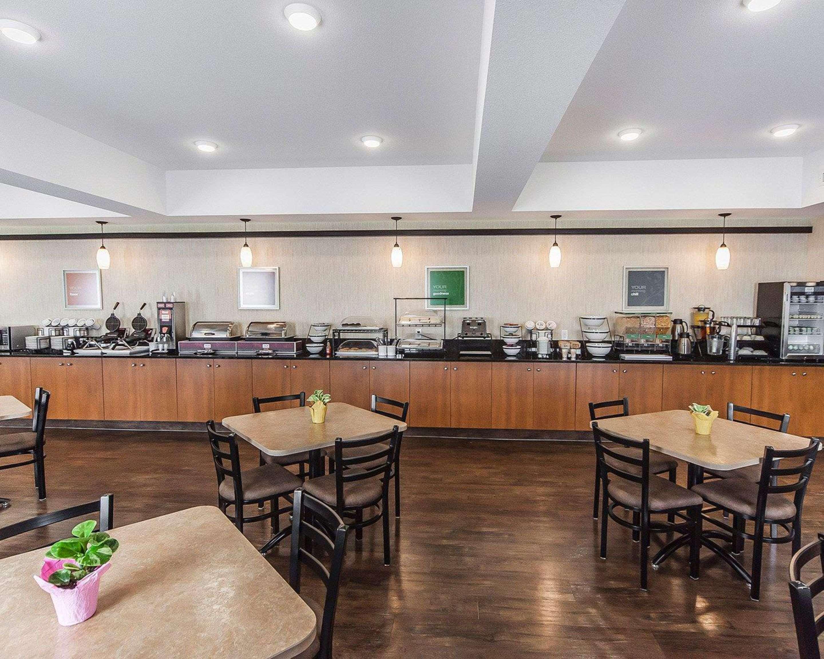 Comfort Inn & Suites Bonnyville Экстерьер фото