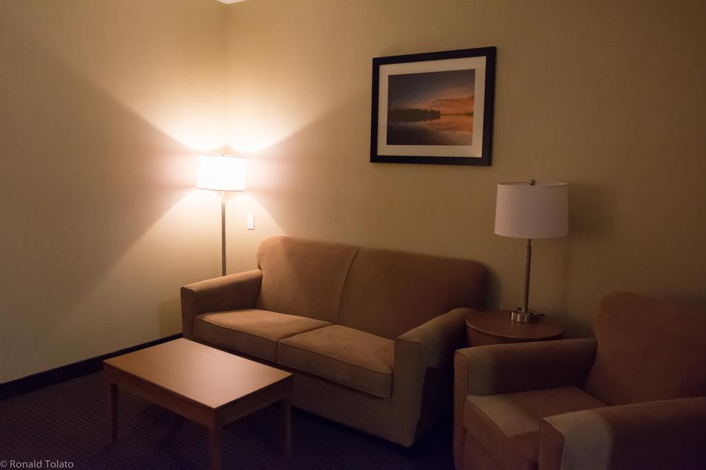 Comfort Inn & Suites Bonnyville Экстерьер фото
