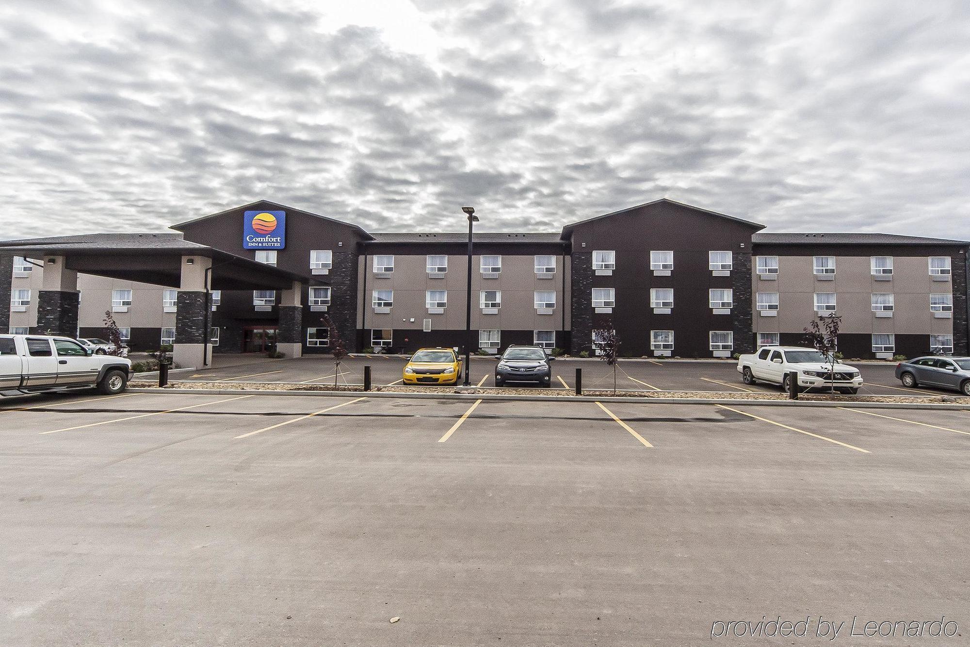 Comfort Inn & Suites Bonnyville Экстерьер фото